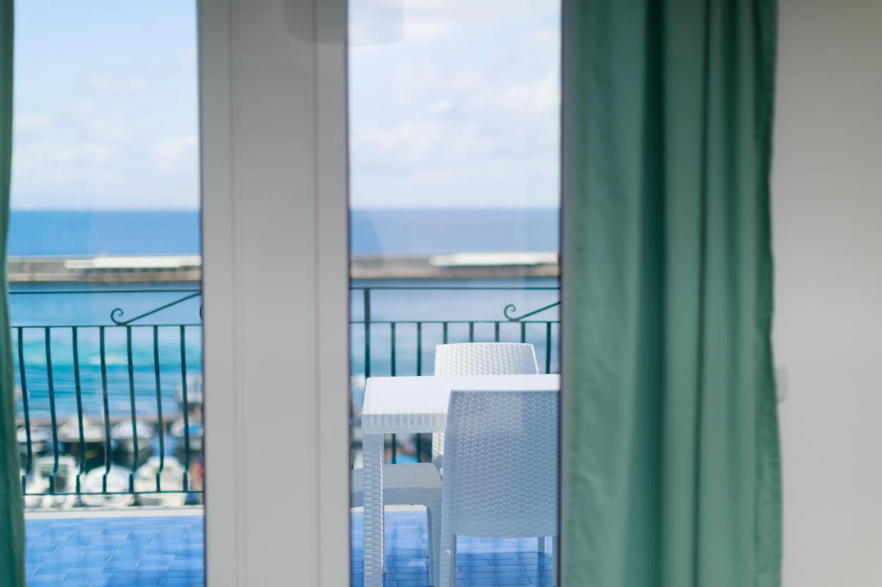 Capri Holiday Home With A Sea View ภายนอก รูปภาพ