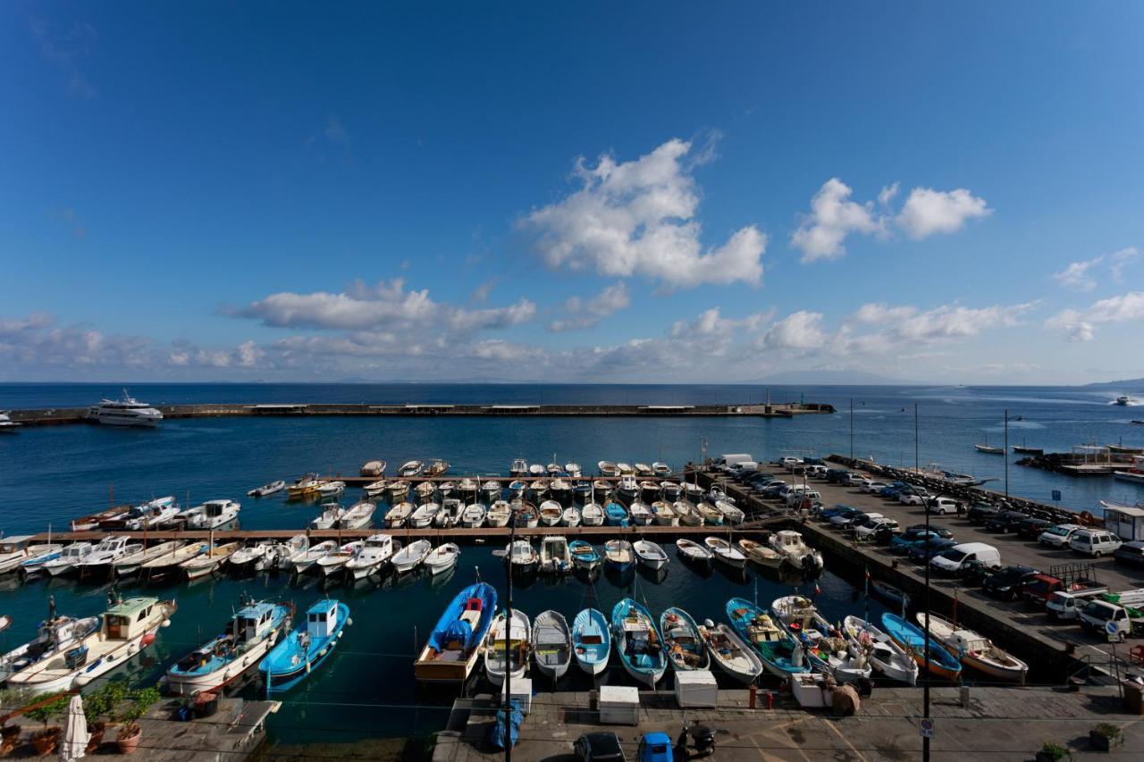 Capri Holiday Home With A Sea View ภายนอก รูปภาพ